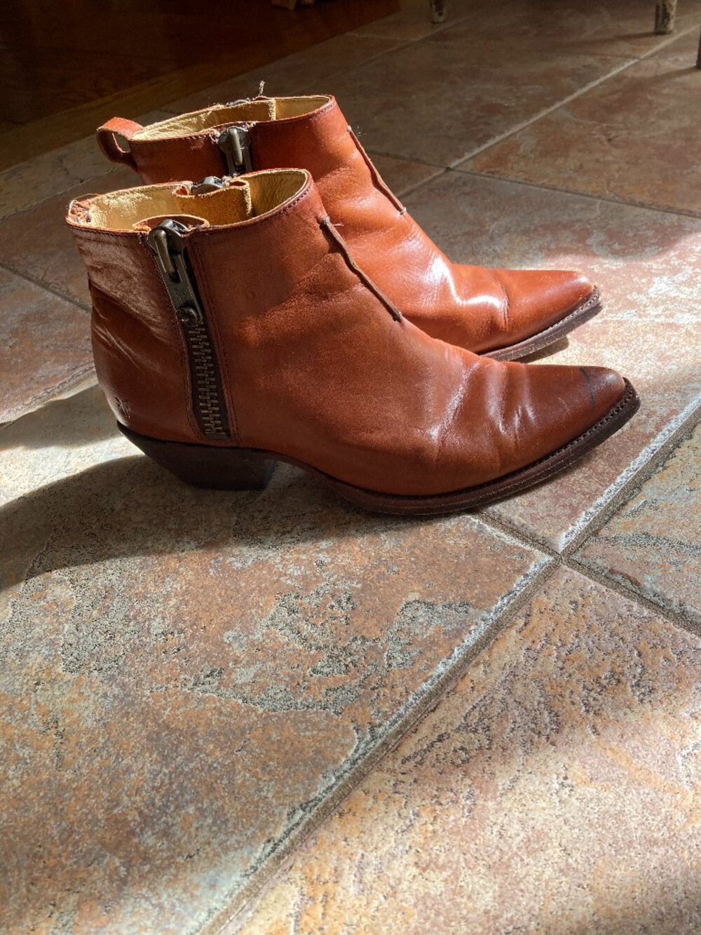 Frye Judith Booties 6.5M (brown leather double zipper)